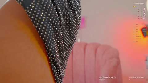 nicolle_mitchelle @ chaturbate on 20250121