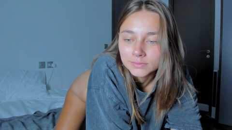 eleonora_linn_ @ chaturbate on 20250125