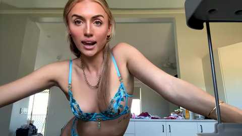 naomirhoades @ chaturbate on 20250128