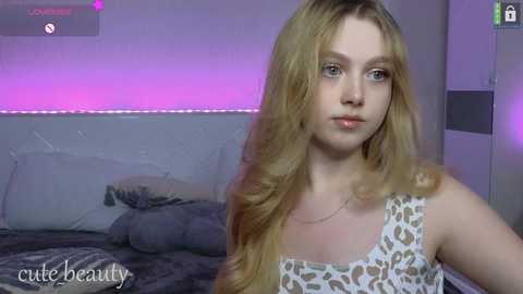 small_blondee @ chaturbate on 20250129