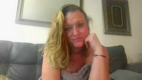 behind4blueyes @ chaturbate on 20250203