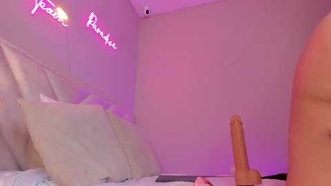 _angela_x @ chaturbate on 20250208