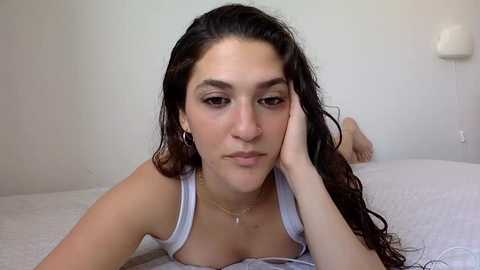 emmababy2322 @ chaturbate on 20250211