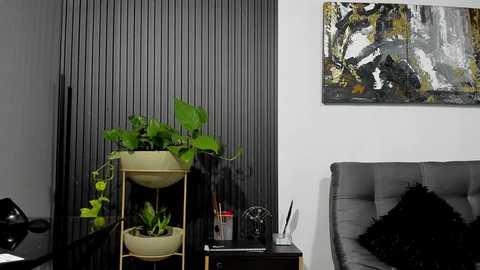 Media: juliansexxx16 Chaturbate 2025-02-12 02:53:00