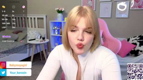 maya_blonde18 @ chaturbate on 20250212