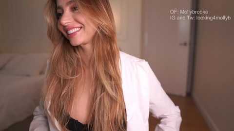 Media: newmollybrooke Chaturbate 2025-02-18 00:25:00