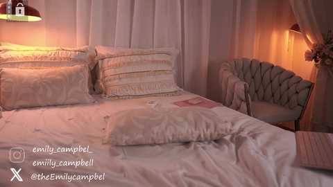 emiilycampbell @ chaturbate on 20250220