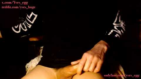 yves_eggormouscock @ chaturbate on 20250220