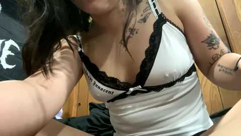 laylarosewood @ chaturbate on 20250221