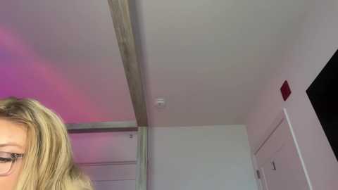 sarahjonesx @ chaturbate on 20250225