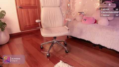 melanie_owo @ chaturbate on 20250228