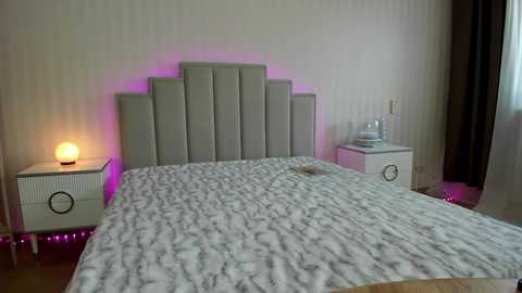 Media: oksanafedorova Chaturbate 2025-02-28 13:18:00