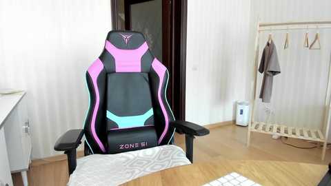 Media: oksanafedorova Chaturbate 2025-03-01 09:22:00