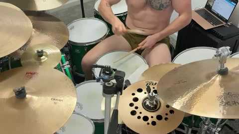 like2lick94 @ chaturbate on 20250302