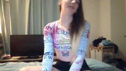 lunapixie2020 @ chaturbate on 20250302