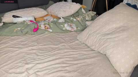 Media: one_1ove Chaturbate 2025-03-02 08:05:00