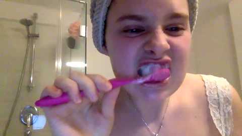 prettygurl500516 @ chaturbate on 20250302