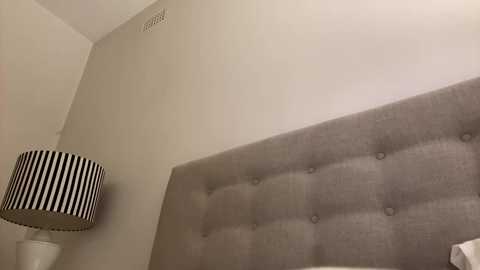 Media: sarah_heart_aus Chaturbate 2025-03-02 10:53:00