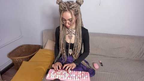 anabelmoons @ chaturbate on 20250305