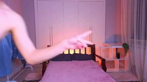 istairee @ chaturbate on 20250305