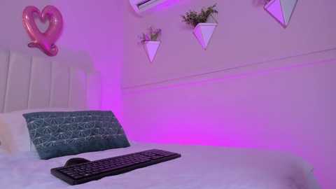 _bianca_18 @ chaturbate on 20250307