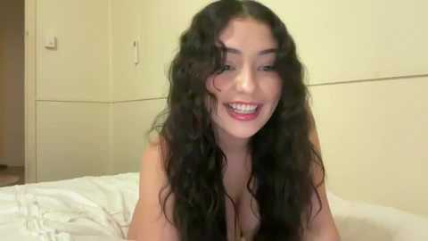 cuddlymoana @ chaturbate on 20250307