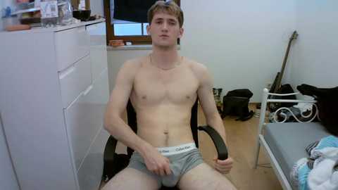 hotguy_228041 @ chaturbate on 20250307