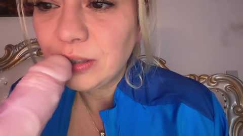 kiradivine @ chaturbate on 20250307