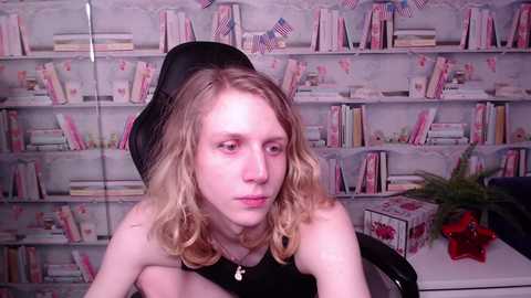 nellystarrr @ chaturbate on 20250309