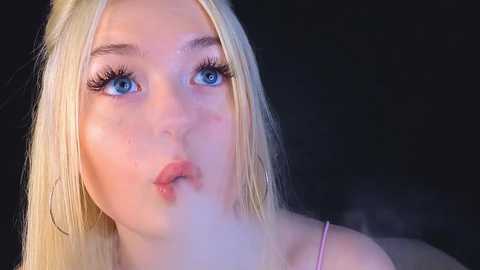 twinklefluff @ chaturbate on 20250309