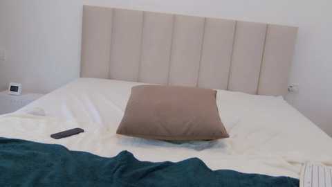 Media: saradiamond01 Chaturbate 2025-03-11 13:30:00