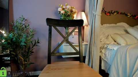 Media: dearly_emily Chaturbate 2025-05-25 12:16:00