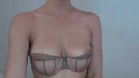 Media: mikahdos Chaturbate 2025-05-25 14:13:00