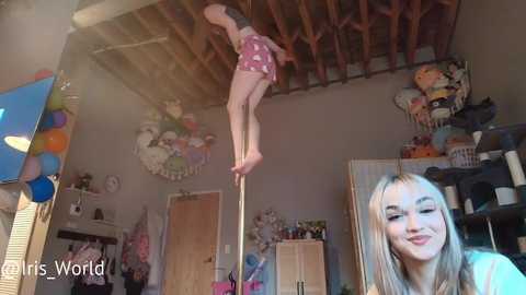 iris_world @ chaturbate on 20250526