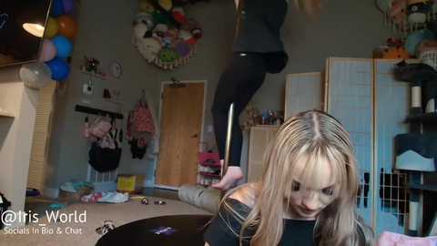 iris_world @ chaturbate on 20250527