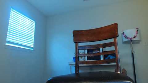 khloeexoxo @ chaturbate on 20250527