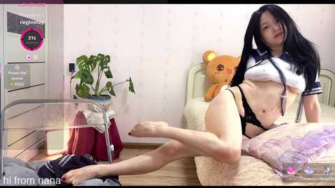 liunana @ chaturbate on 20250527