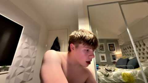 thickny0ung @ chaturbate on 20250527