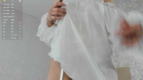 _vi_vi_ @ chaturbate on 20250528