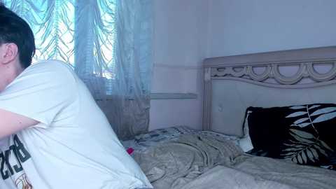 absolutely_perfect7 @ chaturbate on 20250528