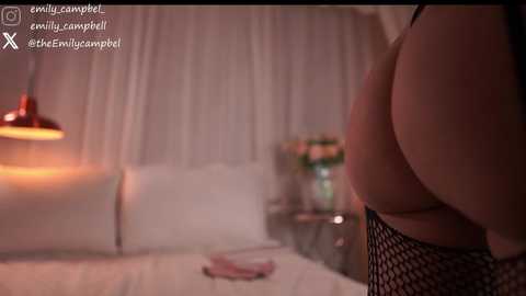Media: emiilycampbell Chaturbate 2025-05-28 22:13:00