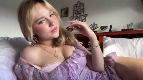 kittengirlxo @ chaturbate on 20250601