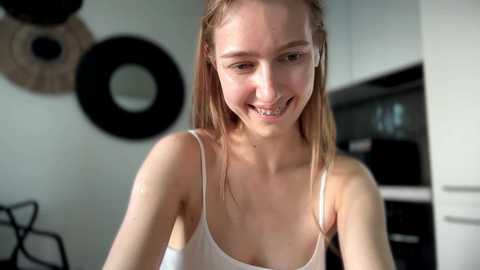 solar_bella @ chaturbate on 20250601