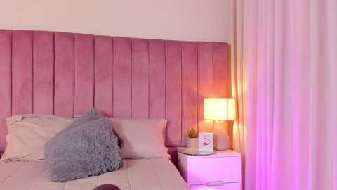 aleja_arango @ chaturbate on 20250603
