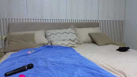 ginacali @ chaturbate on 20250605