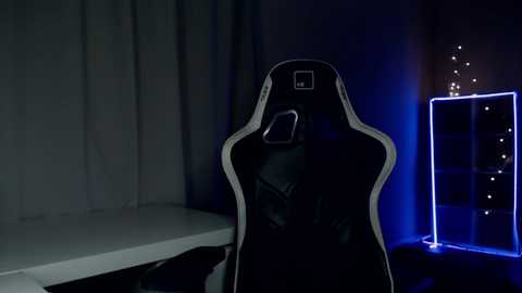 queensy_sins_x @ chaturbate on 20250605