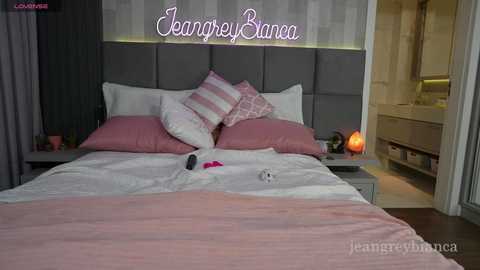 jeangreybianca @ chaturbate on 20250606