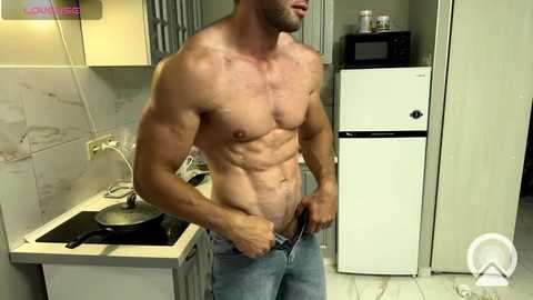 ericeric507 @ chaturbate on 20250607