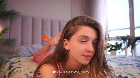 little_poetry @ chaturbate on 20250607