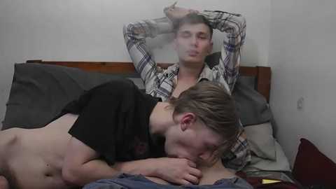 blakelongg @ chaturbate on 20250608